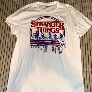 Old Navy Stranger Things Graphic T-Shirt Men’s Large